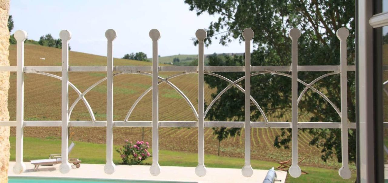 Chambres D'Hotes Le Val De La Garenne Senouillac Exteriér fotografie