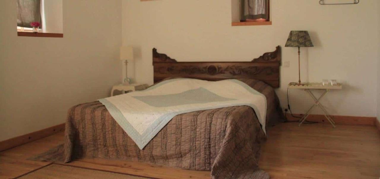 Chambres D'Hotes Le Val De La Garenne Senouillac Exteriér fotografie