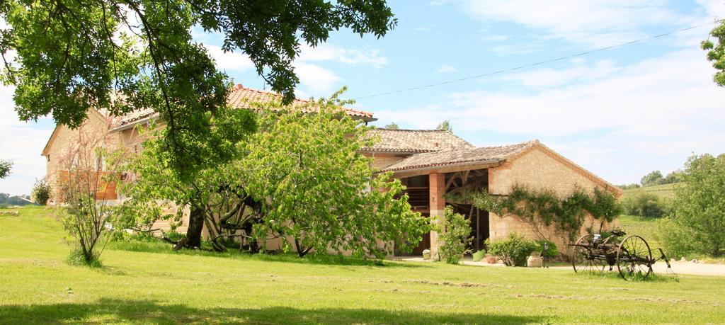 Chambres D'Hotes Le Val De La Garenne Senouillac Exteriér fotografie